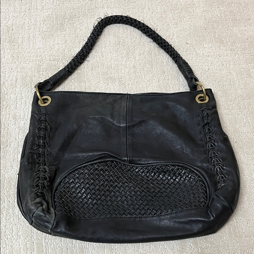 Chocolat Blu Elegant Black Leather Shoulder Bag - Picture 1 of 4